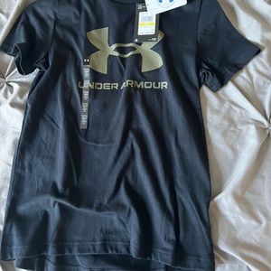 Youth medium under armour t shirt NWT